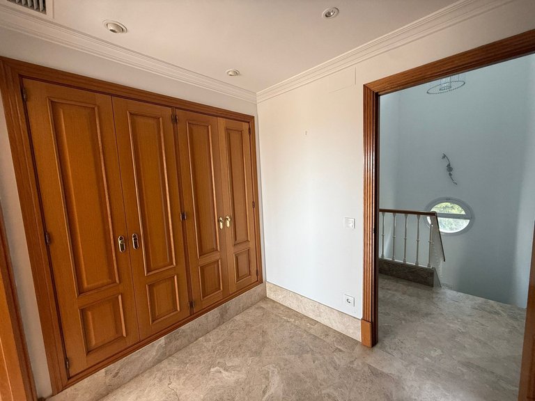 Villa for Sale in Marbella, Malaga 11