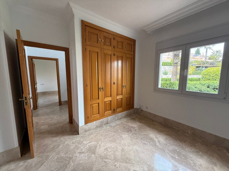 Town House for Sale in Marbella, Malaga 12