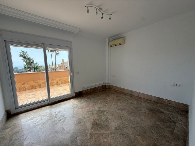 Town House for Sale in Marbella, Malaga 15