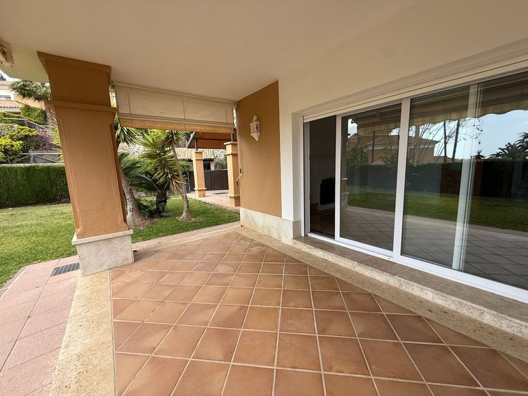 Villa for Sale in Marbella, Malaga 25