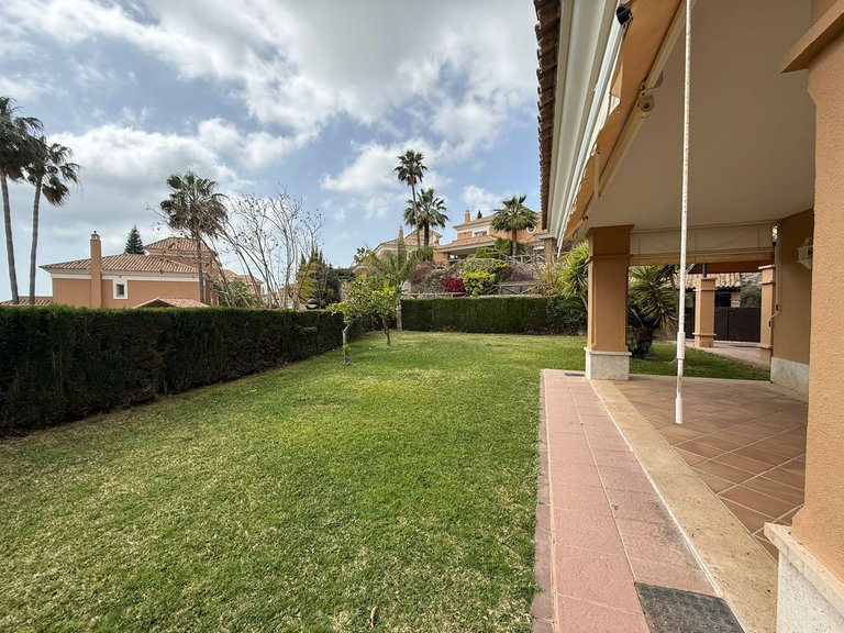 Villa for Sale in Marbella, Malaga 26