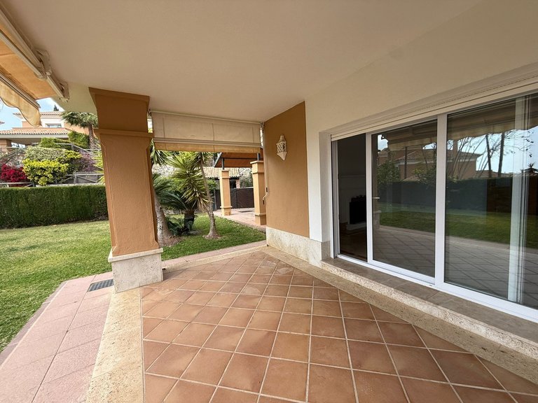 Villa for Sale in Marbella, Malaga 28