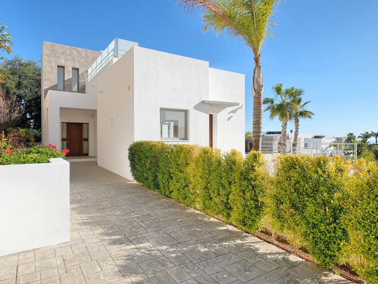 Villa for Sale in Benahavís, Malaga 2