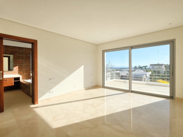 Villa for Sale in Benahavís, Malaga 37