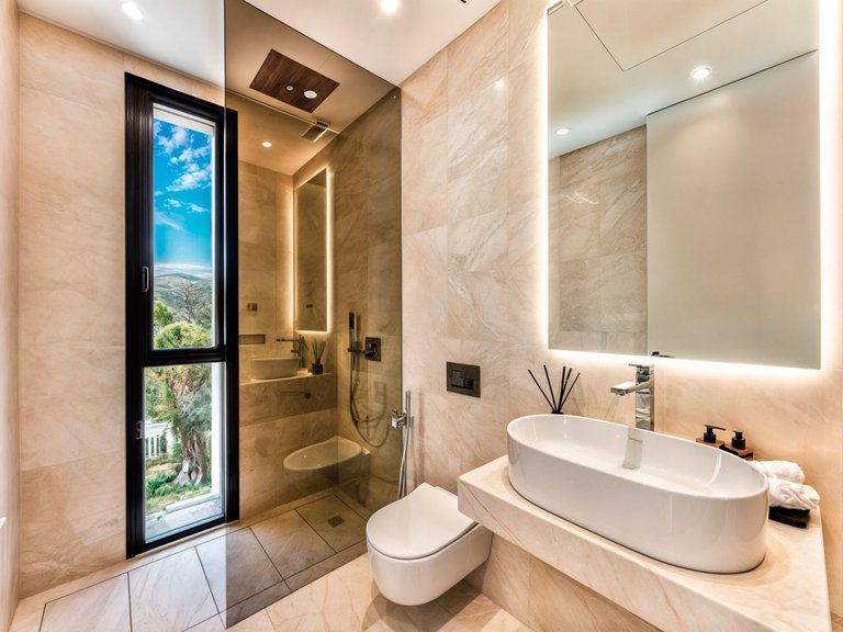 Villa for Sale in The Golden Mile, Malaga 36