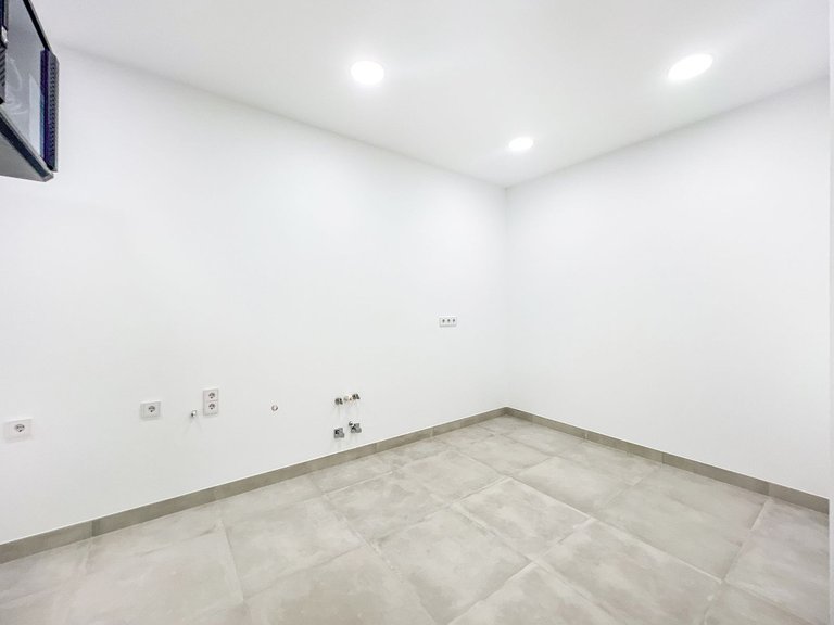Villa for Sale in The Golden Mile, Malaga 39