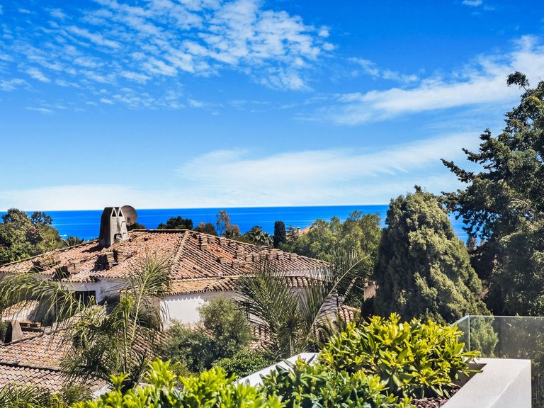 Villa for Sale in The Golden Mile, Malaga 44