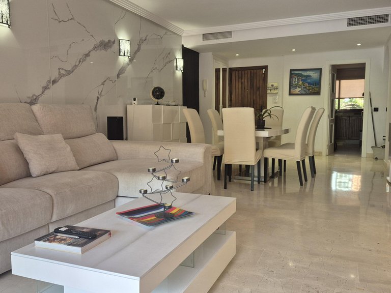 Apartment for Sale in Los Flamingos, Malaga 12