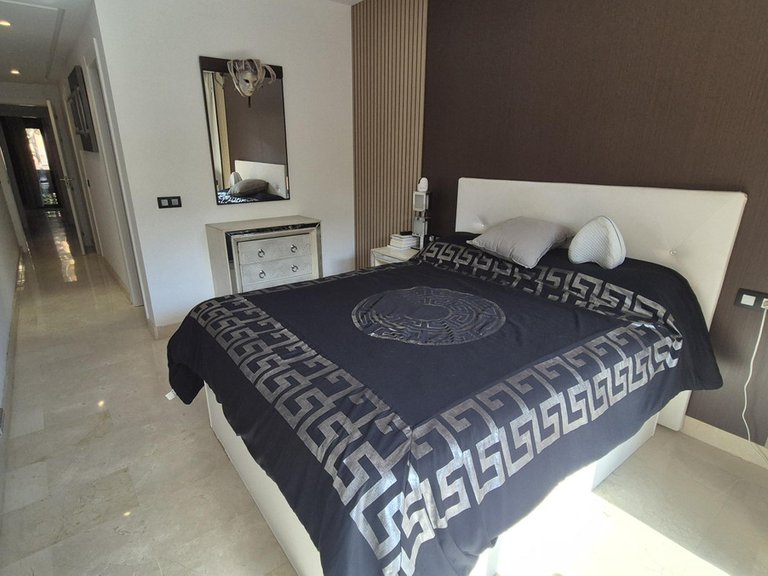 Apartment for Sale in Los Flamingos, Malaga 13