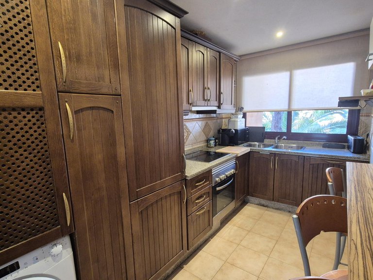Apartment for Sale in Los Flamingos, Malaga 20