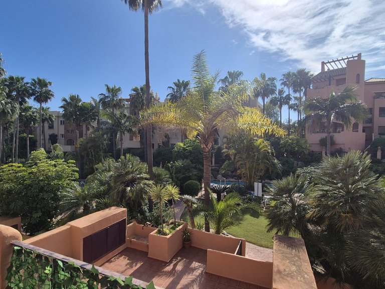 Apartment for Sale in Los Flamingos, Malaga 23