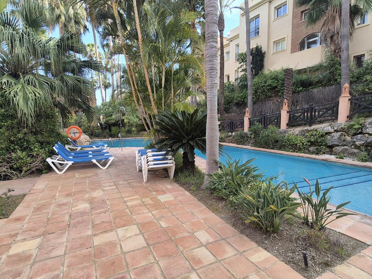 Apartment for Sale in Los Flamingos, Malaga 28