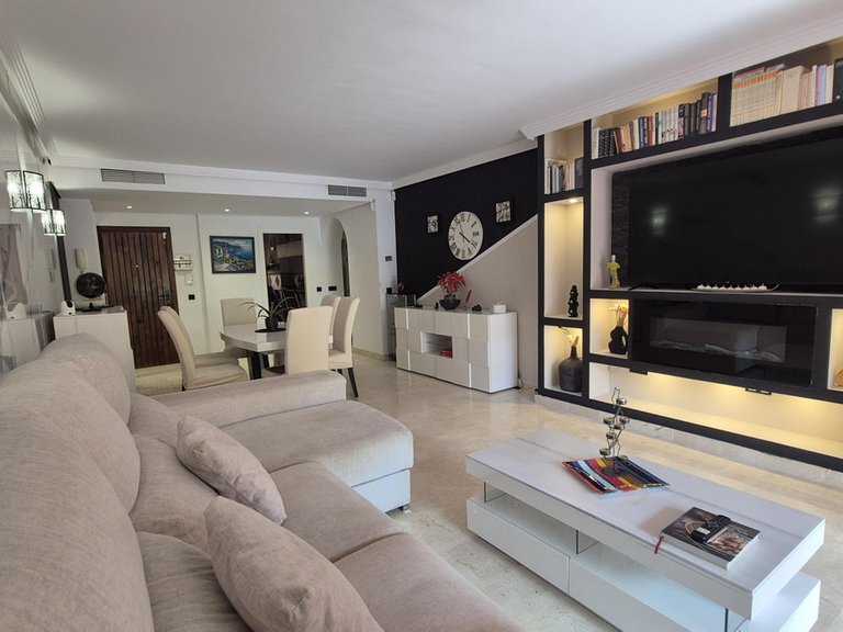 Apartment for Sale in Los Flamingos, Malaga 9
