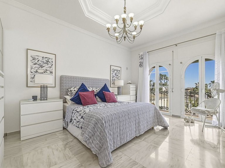 Villa for Sale in Bahía De Marbella, Malaga 22