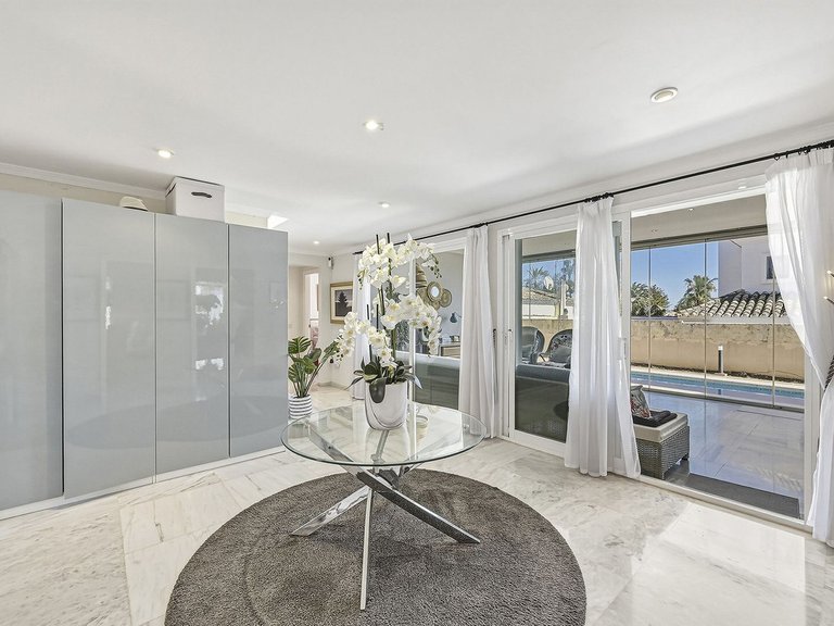 Villa for Sale in Bahía De Marbella, Malaga 23