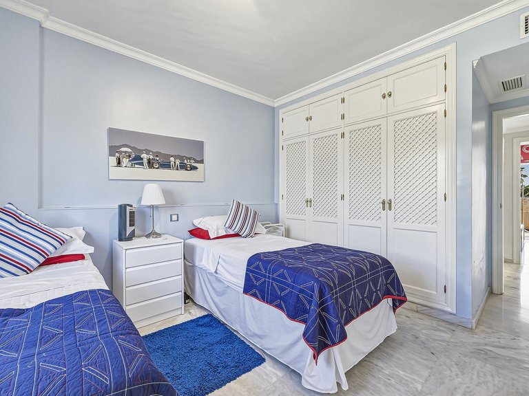 Villa for Sale in Bahía De Marbella, Malaga 29