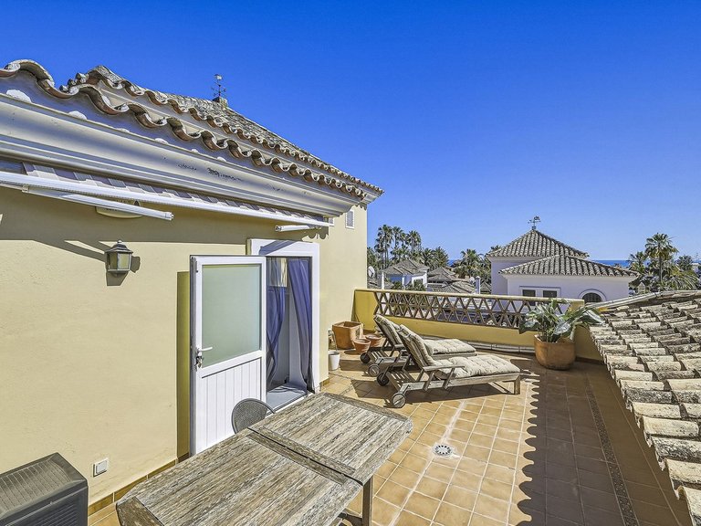 Villa for Sale in Bahía De Marbella, Malaga 6