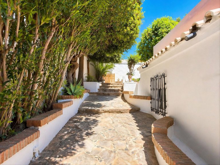 Villa for Sale in Manilva, Malaga 35