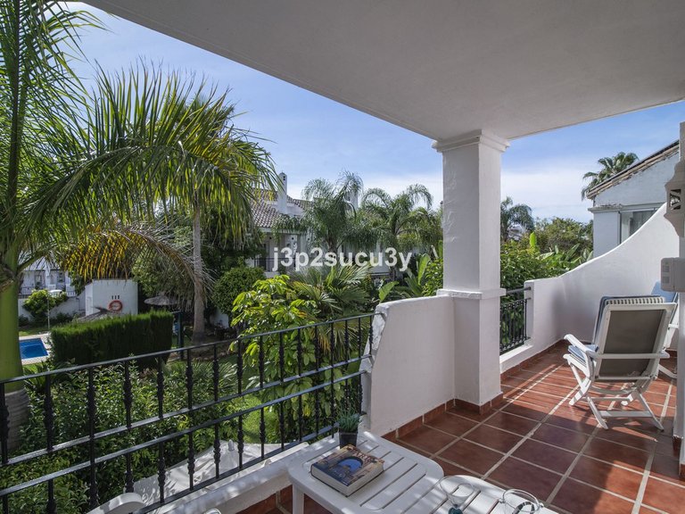 Villa for Sale in Nueva Andalucía, Malaga 22