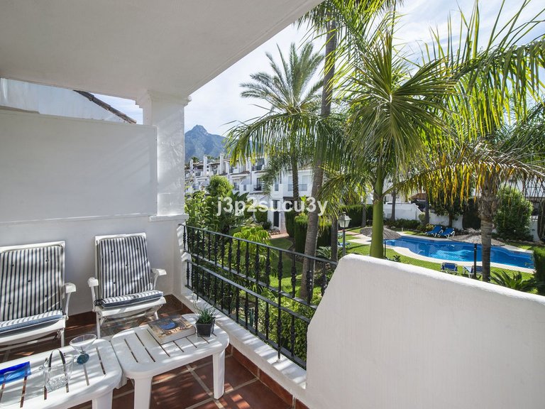 Villa for Sale in Nueva Andalucía, Malaga 23
