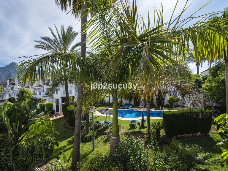 Villa for Sale in Nueva Andalucía, Malaga 24