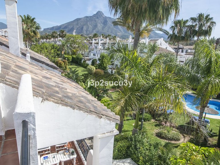 Villa for Sale in Nueva Andalucía, Malaga 31