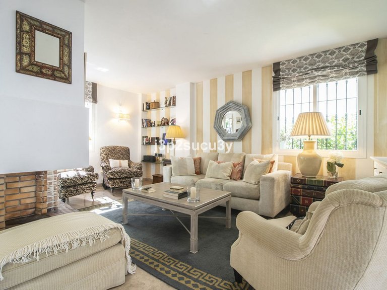 Villa for Sale in Nueva Andalucía, Malaga 7