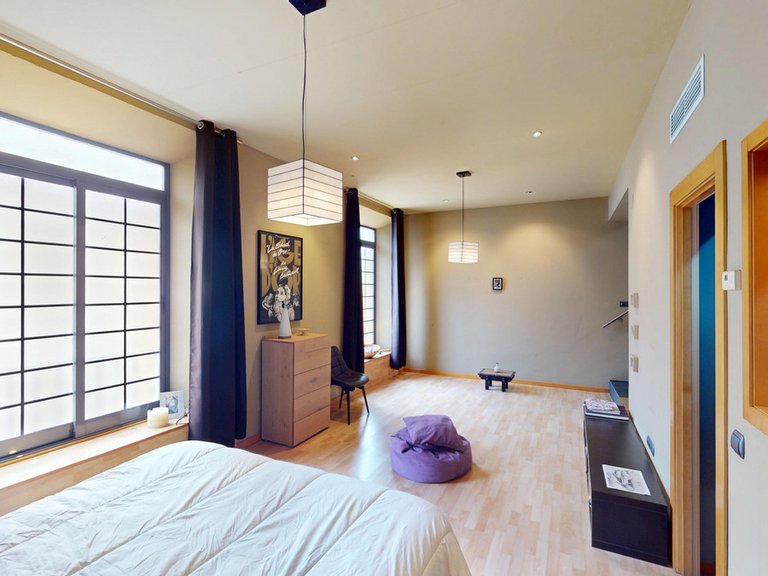 Villa for Sale in Málaga, Malaga 28