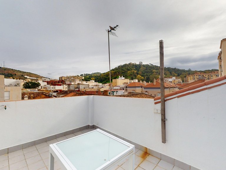 Villa for Sale in Málaga, Malaga 41