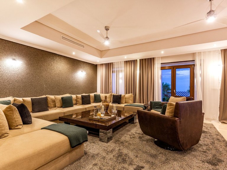 Villa for Sale in Benahavís, Malaga 11