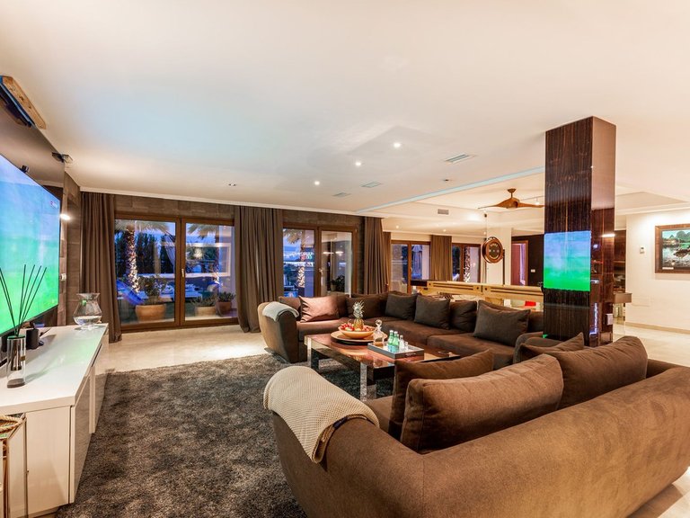 Villa for Sale in Benahavís, Malaga 13