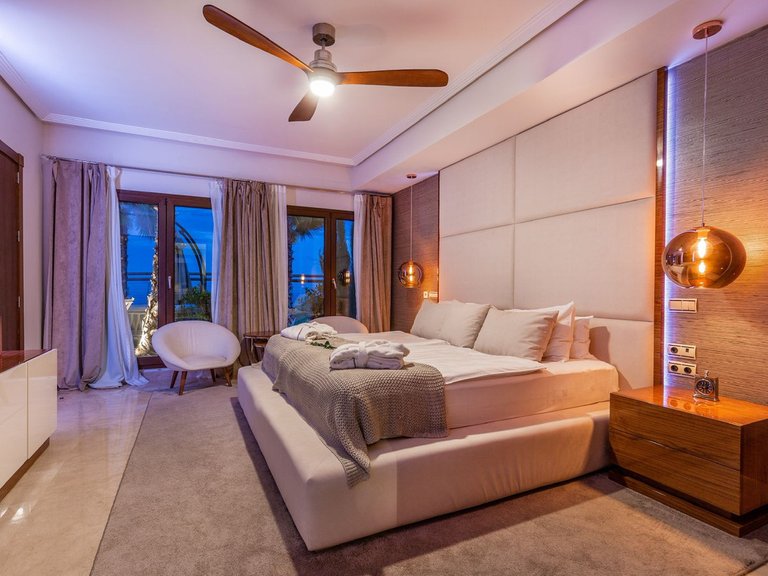 Villa for Sale in Benahavís, Malaga 14
