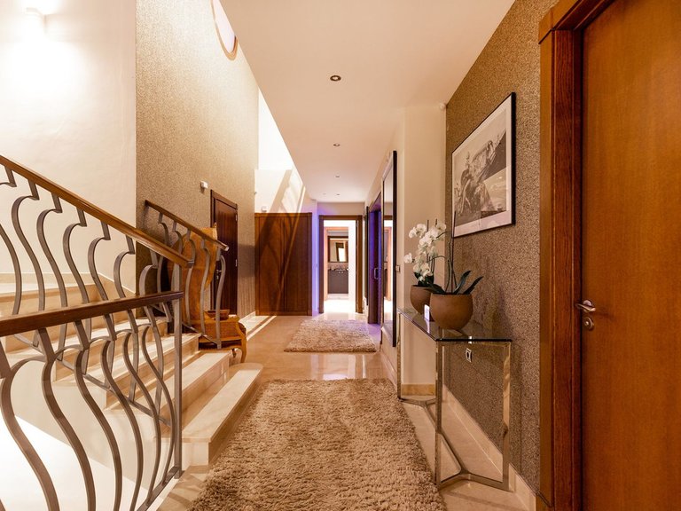 Villa for Sale in Benahavís, Malaga 17