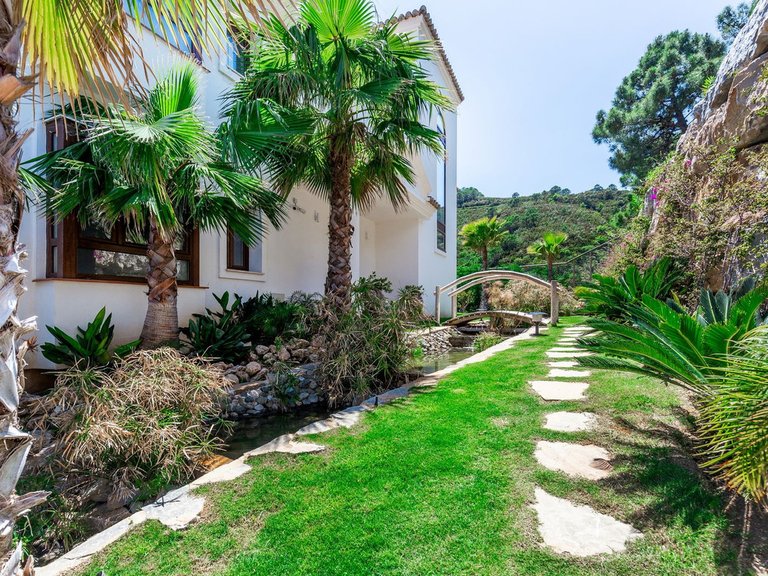 Villa for Sale in Benahavís, Malaga 6