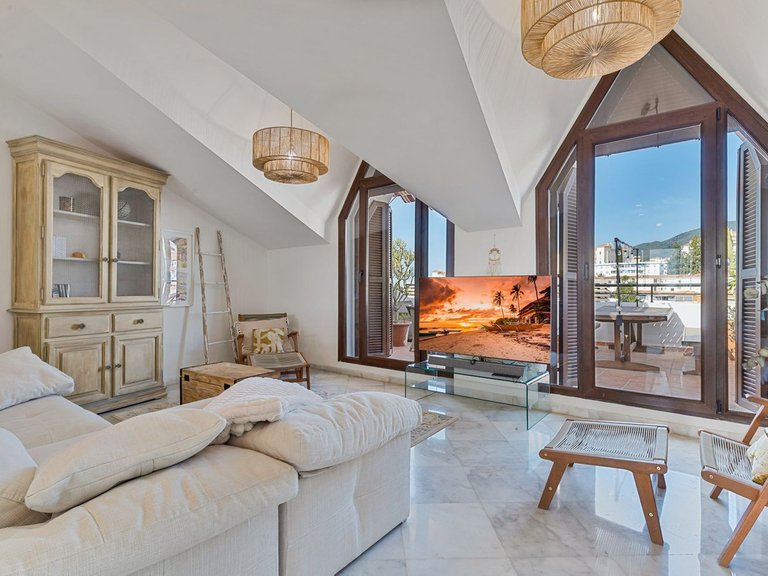 Apartment for Sale in Arroyo De La Miel, Malaga 1