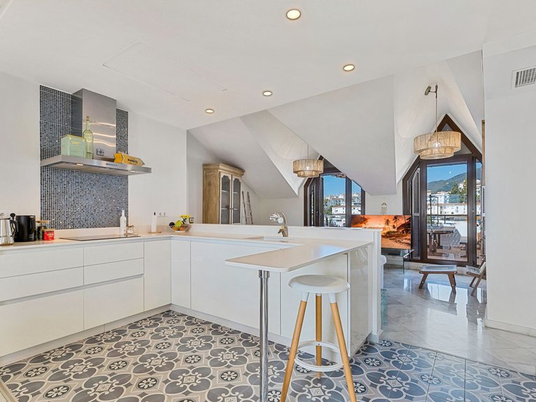 Apartment for Sale in Arroyo De La Miel, Malaga 2