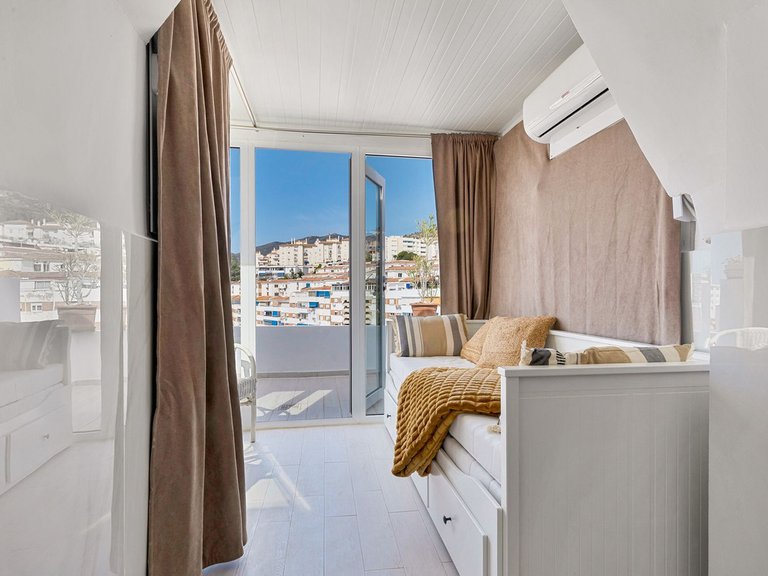 Apartment for Sale in Arroyo De La Miel, Malaga 30
