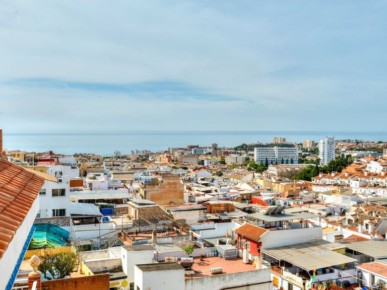 Apartment for Sale in Arroyo De La Miel, Malaga 31
