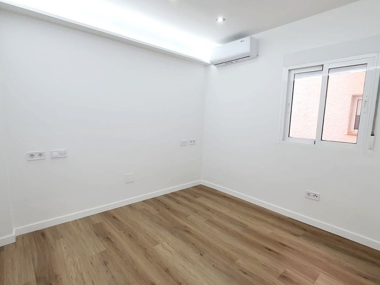 Apartment for Sale in Fuengirola, Malaga 11