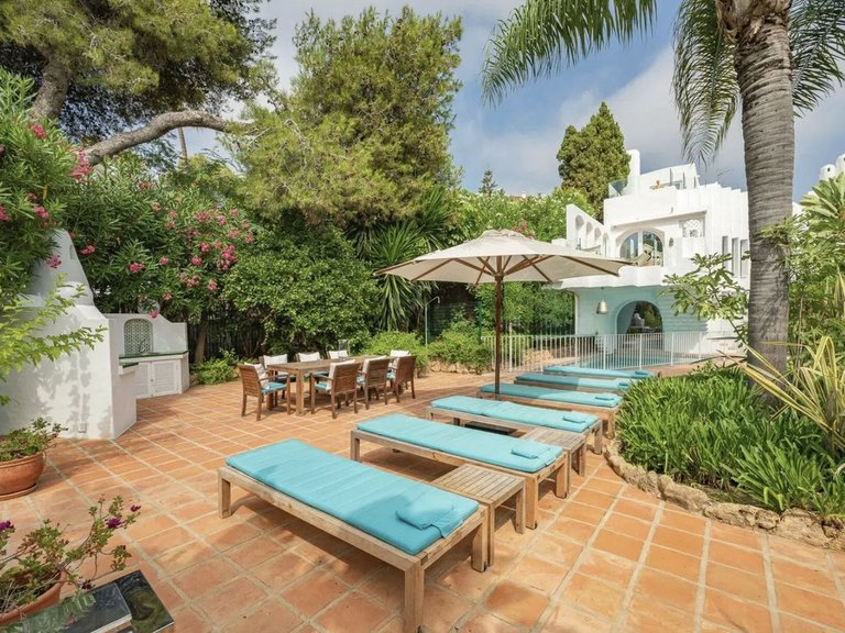 Villa for Sale in Marbella, Malaga 3
