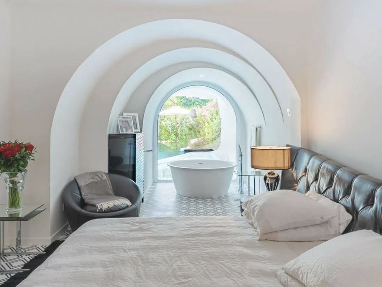 Villa for Sale in Marbella, Malaga 4