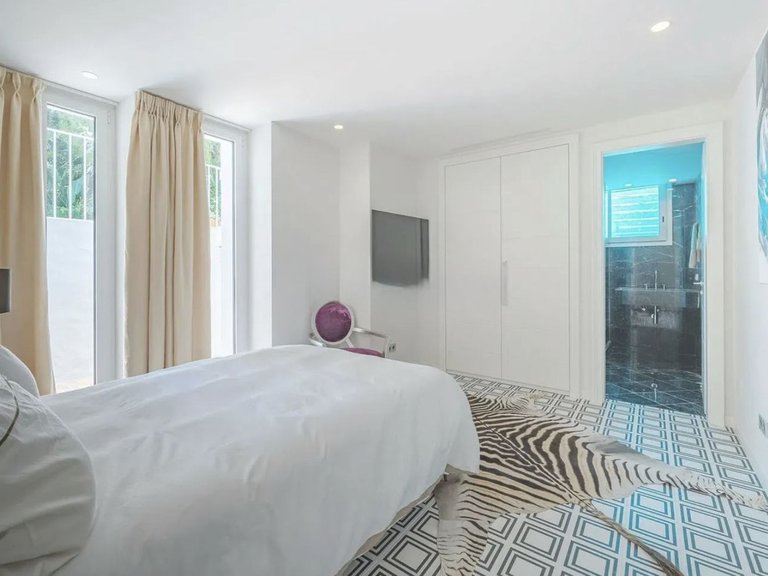 Villa for Sale in Marbella, Malaga 51