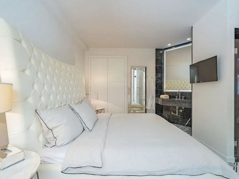 Villa for Sale in Marbella, Malaga 55