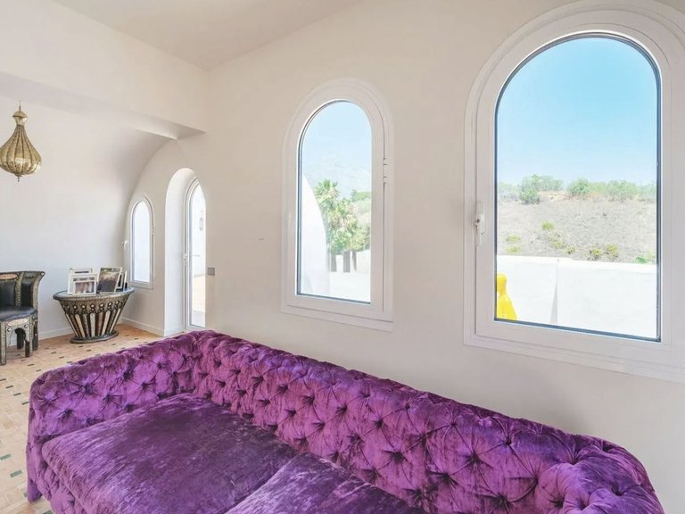 Villa for Sale in Marbella, Malaga 8