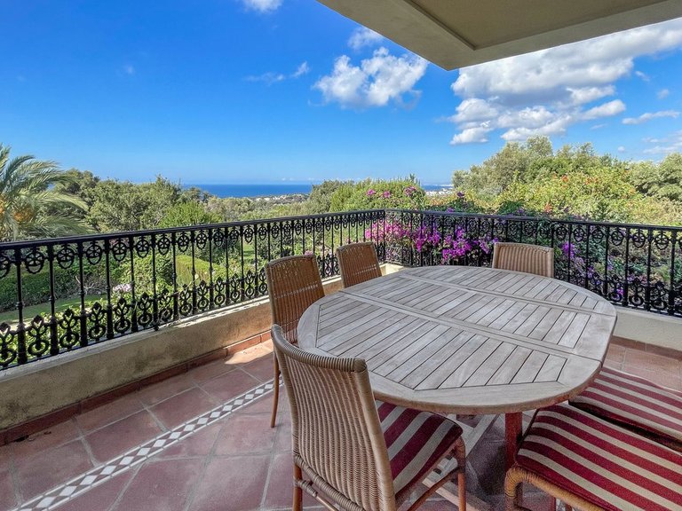 Villa for Sale in El Rosario, Malaga 26