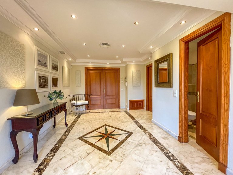 Villa for Sale in El Rosario, Malaga 4