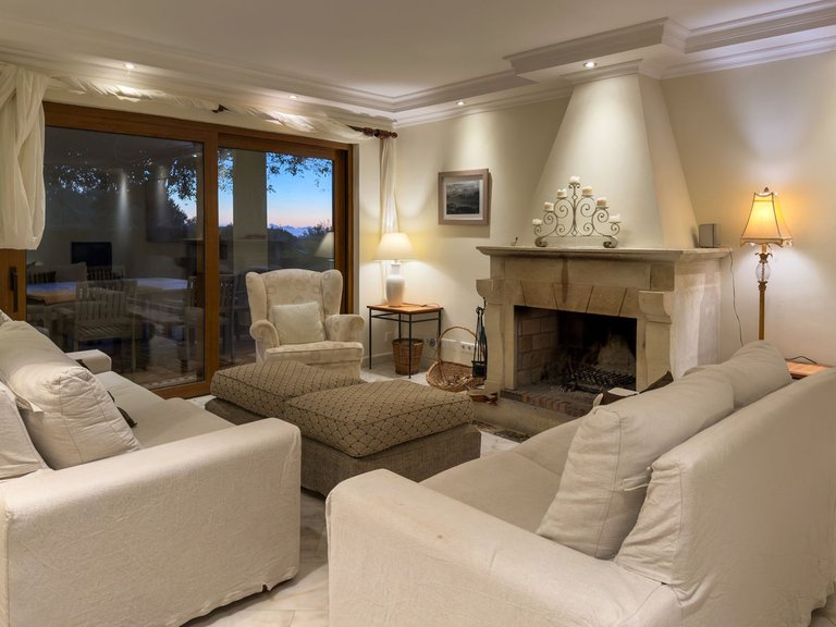 Villa for Sale in El Rosario, Malaga 70