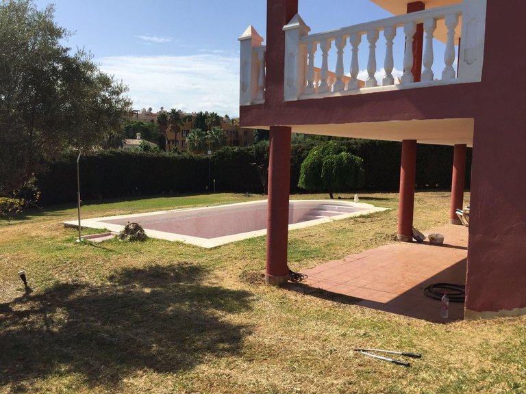 Villa for Sale in New Golden Mile, Malaga 17