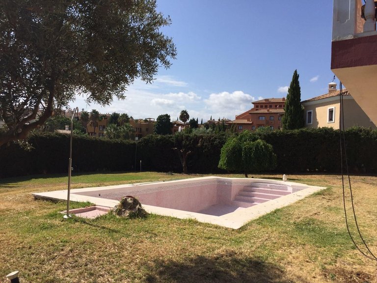 Villa for Sale in New Golden Mile, Malaga 18