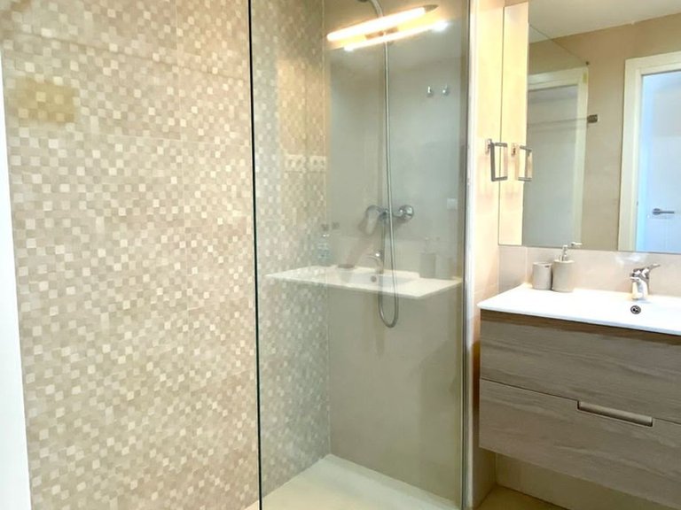 Apartment for Sale in Nueva Andalucía, Malaga 17
